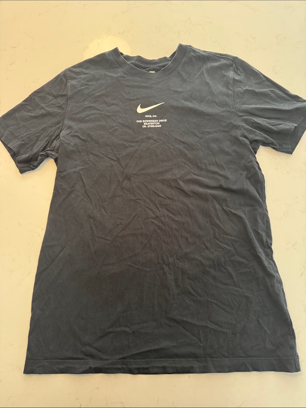 Nike Men M Black Short-Sleeve Swoosh Logo Tee